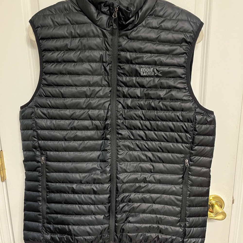 Eddie Bauer Men's Black Puffer Vest